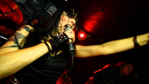 Sister Sin Beat Em Down ( LIVE Backstage