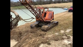 C350 Bantam dragline walking and digging