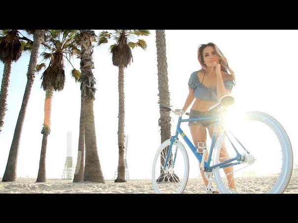 Shay Maria in The Bicycle Diaries, 7 Sole the