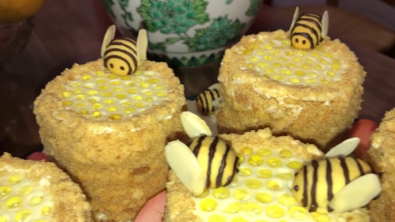 Медовые пирожные Очень нежные и вкусные honey