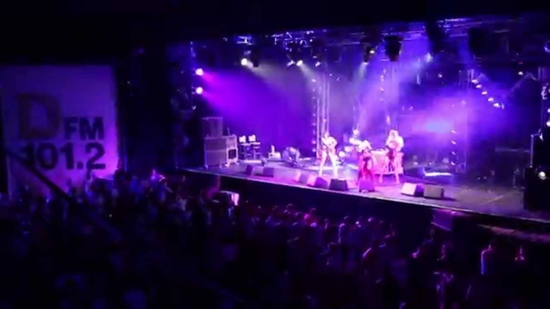 BRIOLI И DJ GOLD SKY на Пенном D скаче DFM в Арена Moskow 21 июля 2012