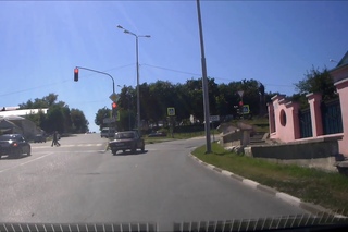 09 08 2017 г  15 00  г  Старый Оскол перекресток ул  Комсомольская и Пролетарская проезд ...
