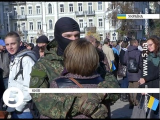 100 бійців “Азову“ склали присягу та вирушили на схід