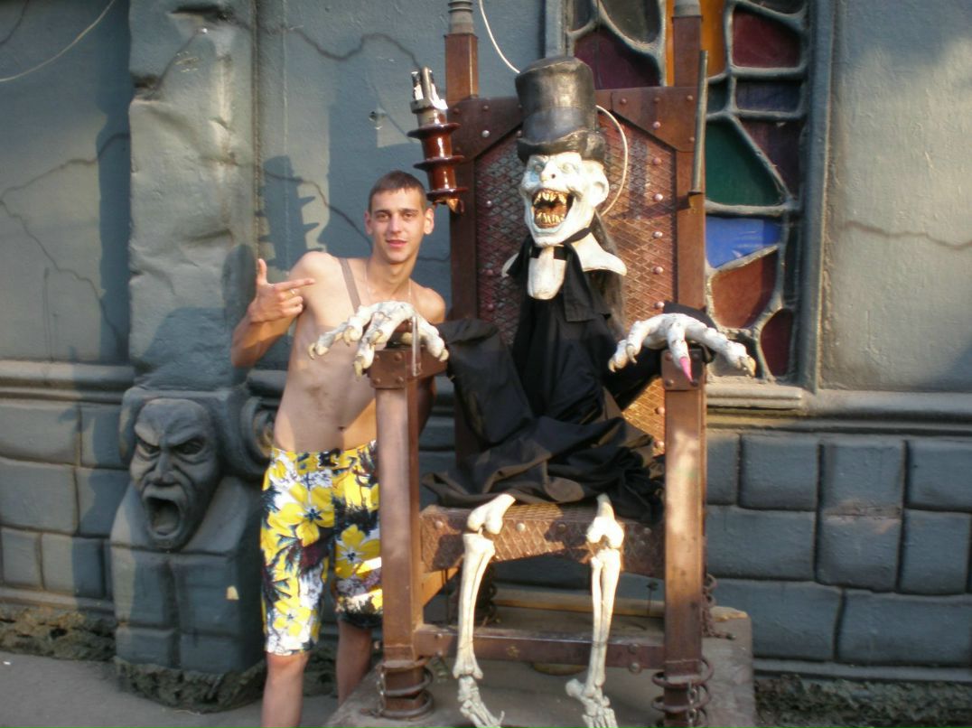 Женя Довгошия | Монастырище