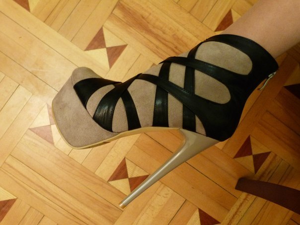 №114, Юлия Брежнева №114, Юлия Брежнева