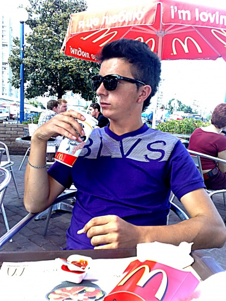 №28, Ваня Шапка, 105 лет, Черновцы №28, Ваня Шапка, 105 лет, Черновцы