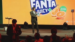 Product Launch Cola with illusions