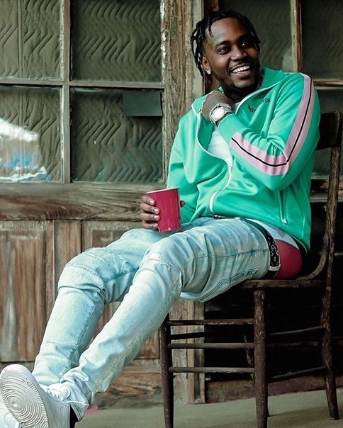 Kostromin, fivio foreign. Kostromin, fivio foreign. Fivio foreign. Ny drill rapper. Fivio foreign pop smoke.