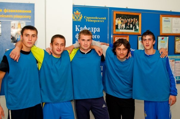 №9, Rrr Vvv, 35 лет №9, Rrr Vvv, 35 лет