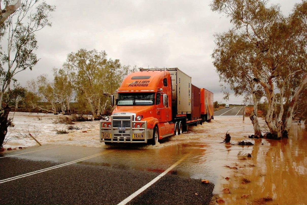 Стас Ужва V8 SS | Днепр (Днепропетровск)