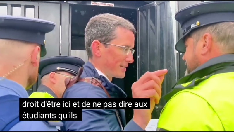 BREAKING : Un professeur décole arrêté pour ne pas avoir soutenu le