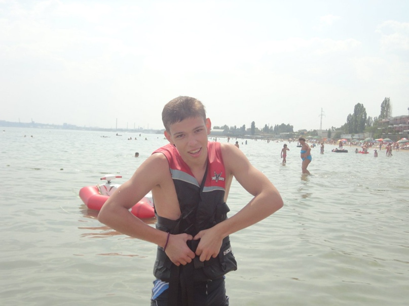 Олег Мельничук |