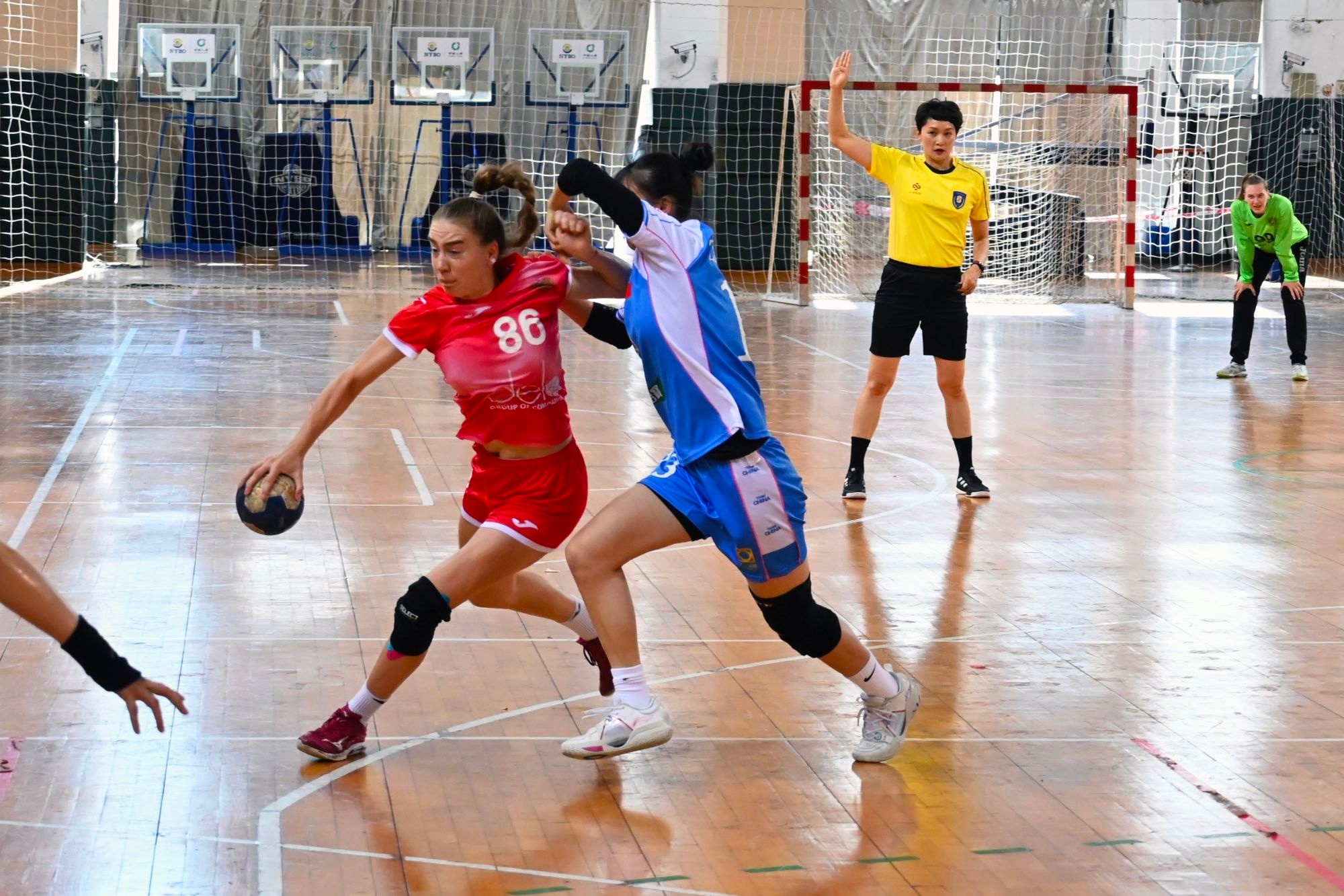 Эксклюзив БЦ. Людмила Бодниева: "В Китае попробовали с листа очень активную защиту 3–3", изображение №4