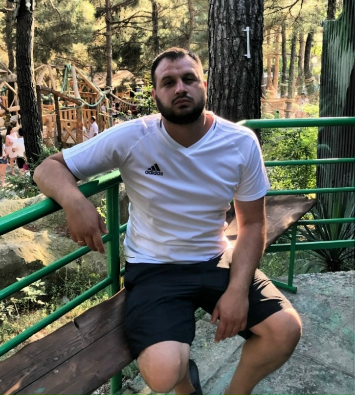 Игорь Сергеевич Сергеевич |