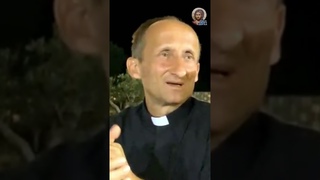SCOMUNICA ILLOGICA QUINDI MEDAGLIA AL VALORE